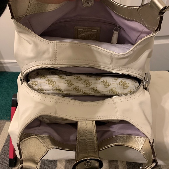 Coach Handbag - Picture 6 of 7